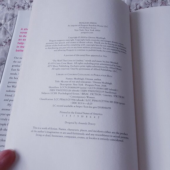 My Year of Rest and Relaxation - Picture 4 of 4